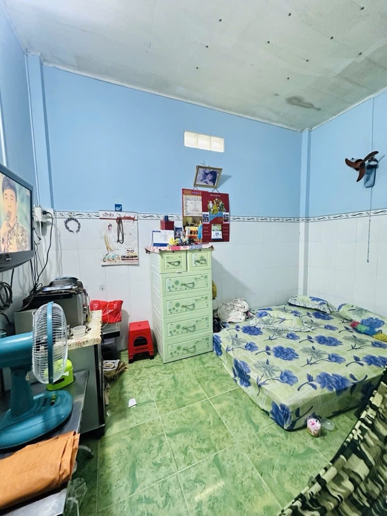 Bán nhà Lạc Long Quân 132m2 ngang 4.5 nở hậu tài lộc, tiện xây mới, chỉ 16 tỷ TL