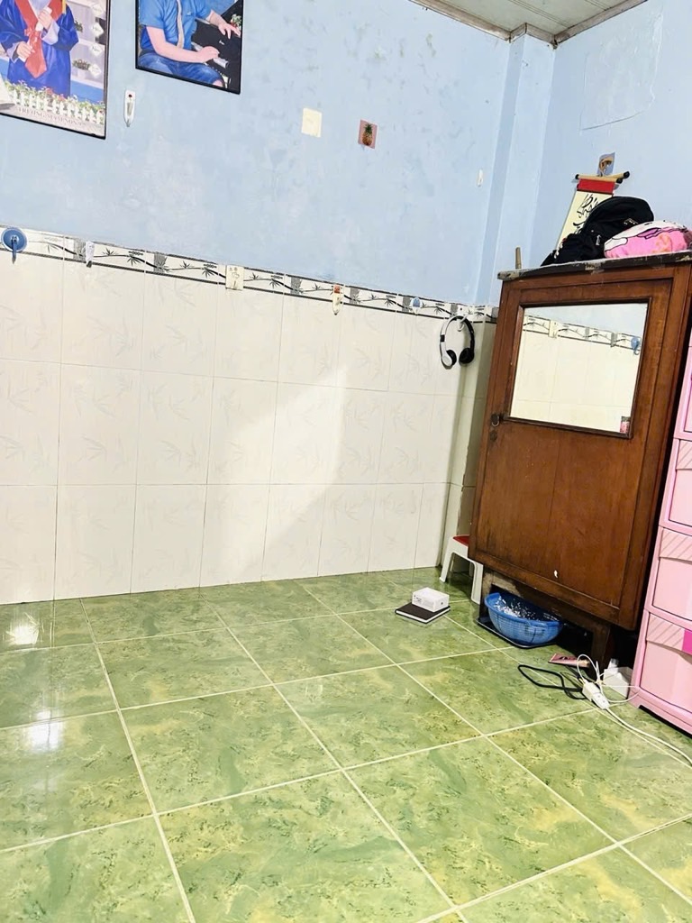 Bán nhà Lạc Long Quân 132m2 ngang 4.5 nở hậu tài lộc, tiện xây mới, chỉ 16 tỷ TL
