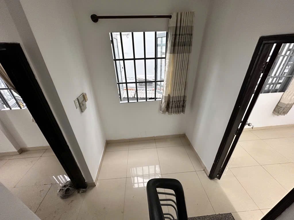 Bán nhà quận 7 đường Nguyễn Văn Quỳ, hiếm có lô góc mặt tiền kinh doanh, hẻm ô tô