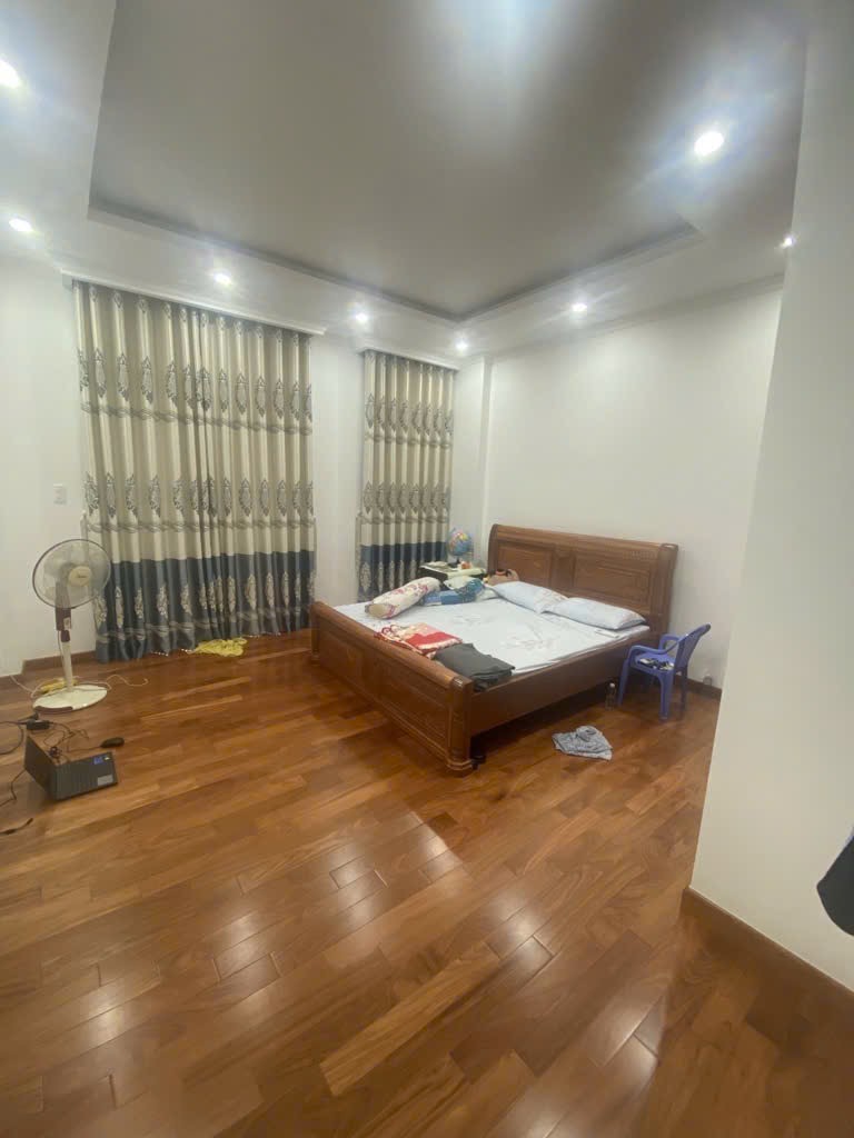 BÁn NHÀ 4 TẦNG 4TẦNG QUẬN 12 ĐƯỜNG TRÂNG THỊ NĂM