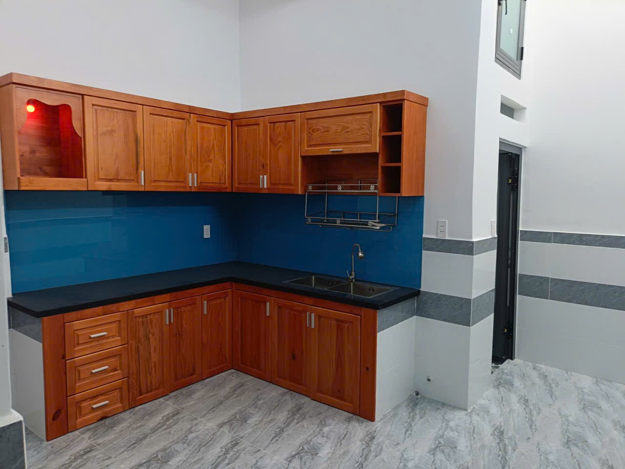 BÁn NHÀ 4 TẦNG 4TẦNG QUẬN 12 ĐƯỜNG TRÂNG THỊ NĂM