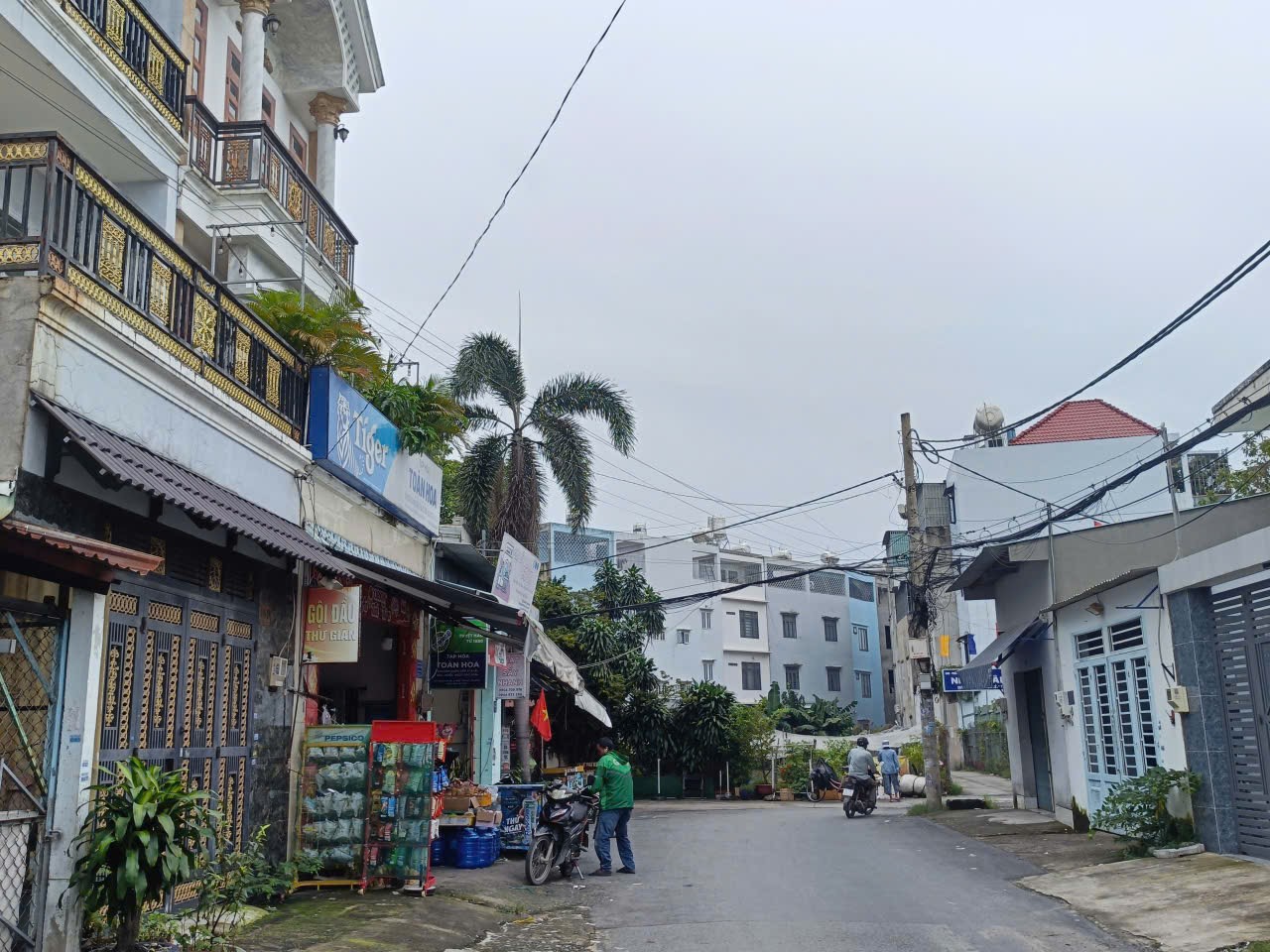 BÁn NHÀ 4 TẦNG 4TẦNG QUẬN 12 ĐƯỜNG TRÂNG THỊ NĂM