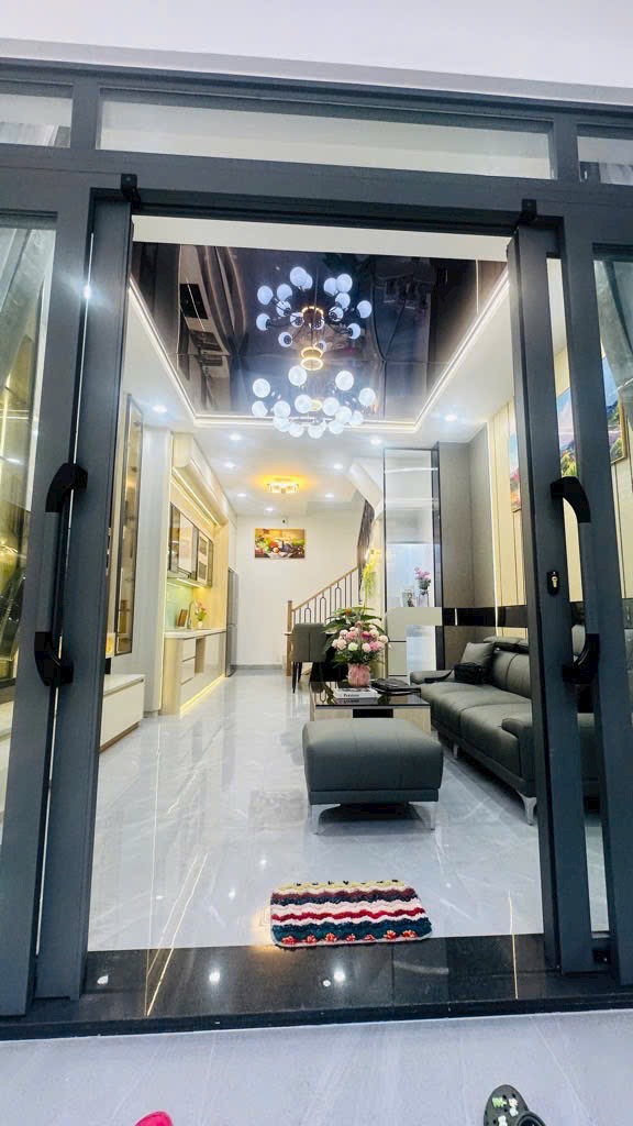 NHÀ PHẠM VĂN BẠCH P15 TÂN BÌNH