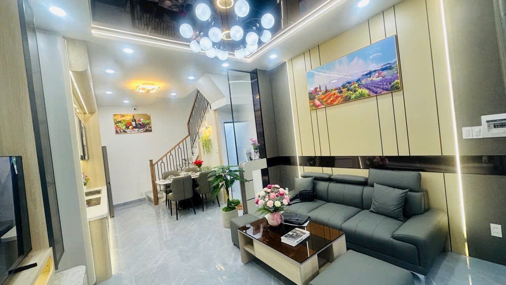 NHÀ PHẠM VĂN BẠCH P15 TÂN BÌNH