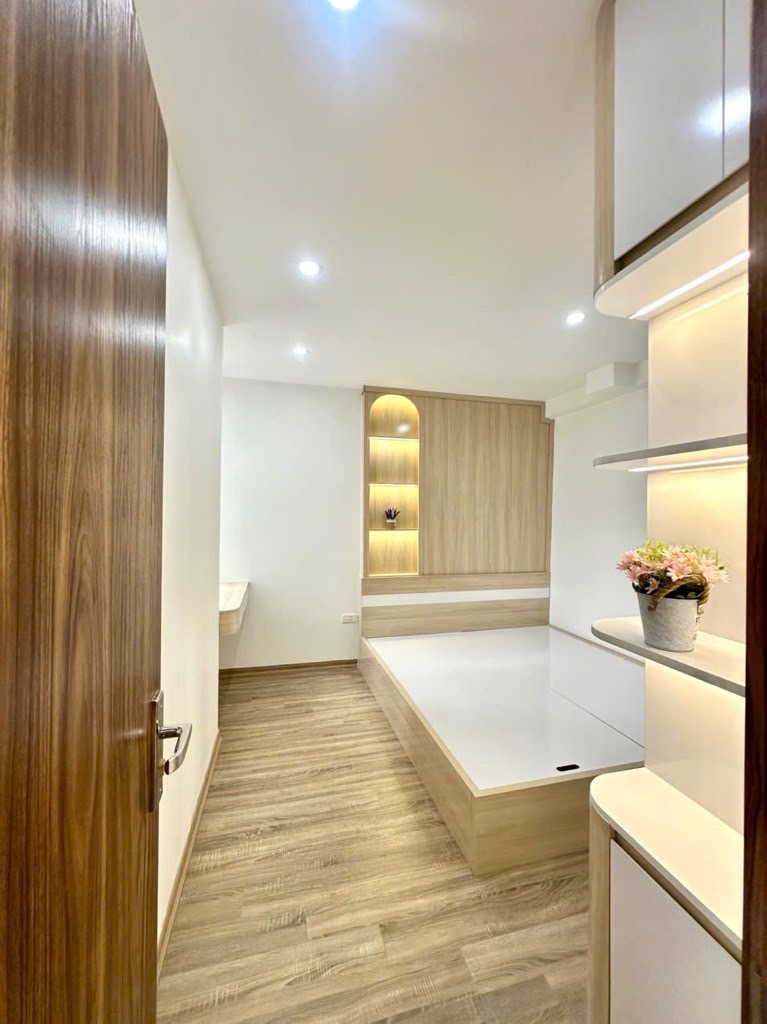 Chỉ hơn 3 tỷ có ngay căn chung cư 2 ngủ, full nội thất mới, đẹp long lanh