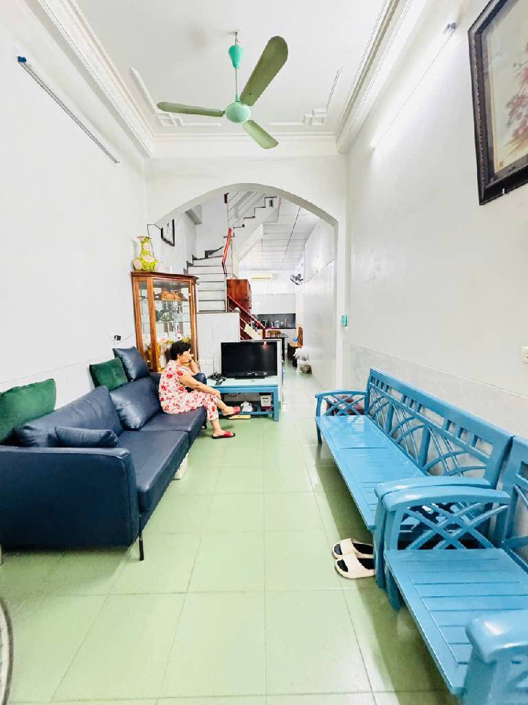 TÔI CẦN BÁN CĂN NHÀ MẶT ĐƯỜNG GIẢI PHÓNG, LÔ GÓC 3 THOÁNG - KINH DOANH - NHÀ 4 TẦNG CŨ XÁC ĐỊNH BÁN ĐẤT