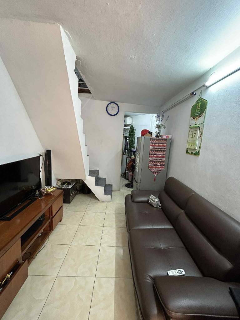 NHỈNH 4 TỶ CÓ NHÀ DÂN XÂY KIÊN CỐ SỔ ĐỎ RIÊNG LÕI ĐỐNG ĐA