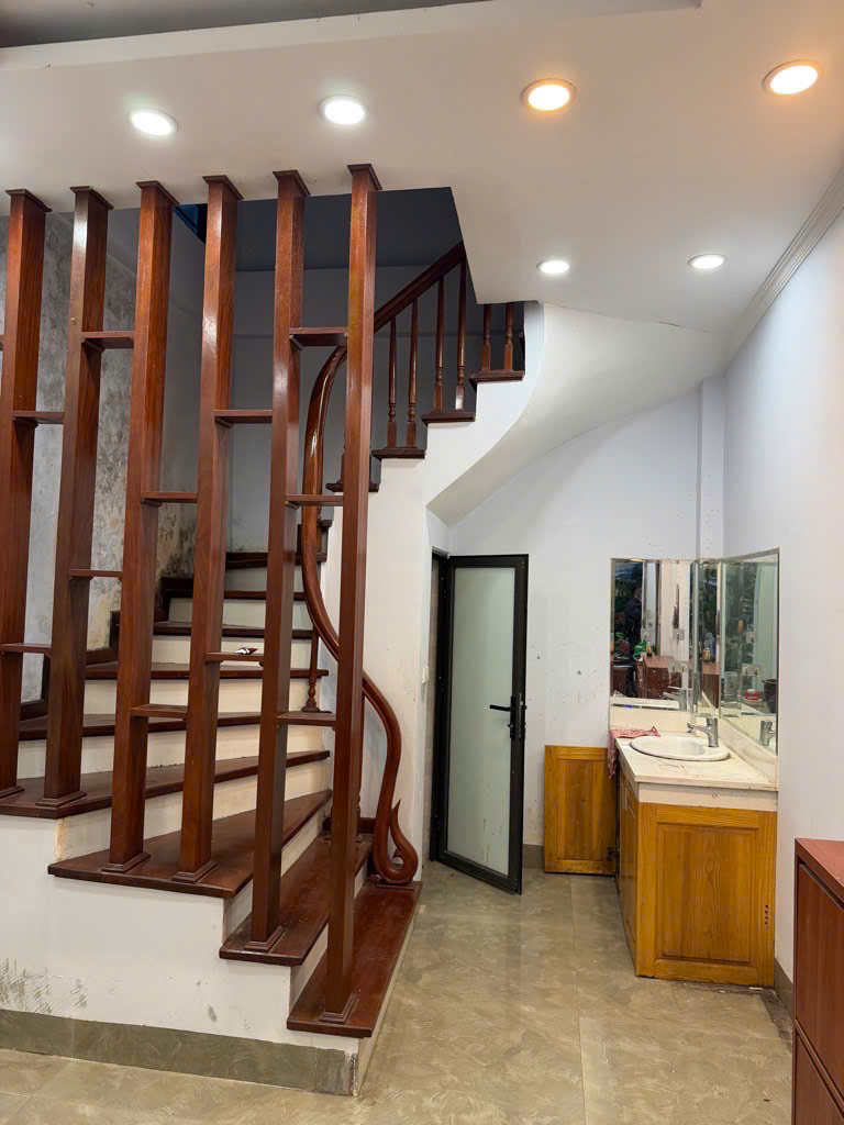 OTO CÁCH 10M -  LÔ GÓC - HỒ GẦN NHÀ THOÁNG MÁT - Ở SƯỚNG