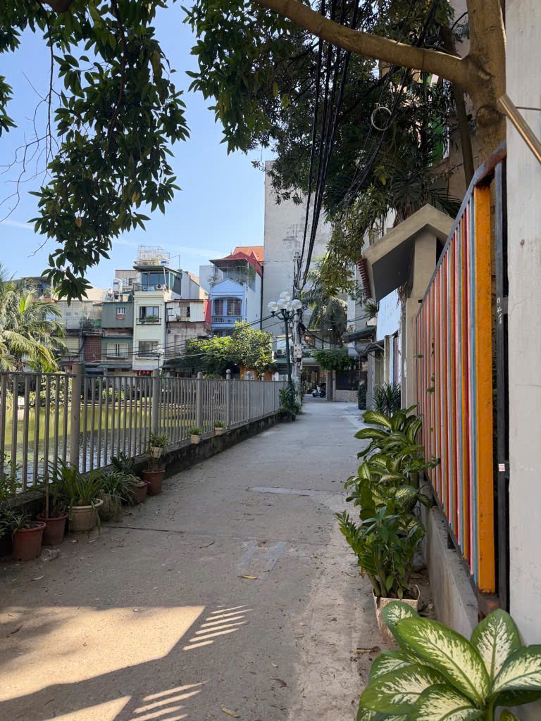 OTO CÁCH 10M -  LÔ GÓC - HỒ GẦN NHÀ THOÁNG MÁT - Ở SƯỚNG