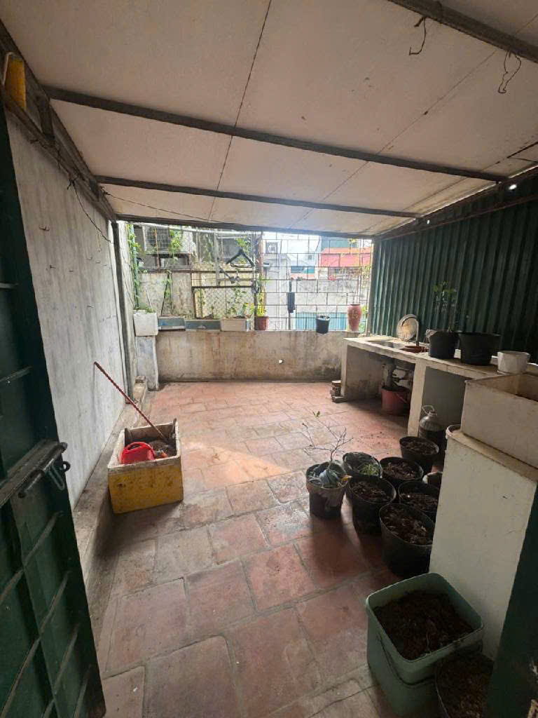 LÁNG HẠ PHÂN LÔ VỈA HÈ Ô TÔ DỪNG ĐỖ NGÀY ĐÊM, CHỦ CẦN BÁN GẤP TRONG TUẦN