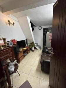 NHỈNH 4 TỶ CÓ NHÀ DÂN XÂY KIÊN CỐ SỔ ĐỎ RIÊNG LÕI ĐỐNG ĐA