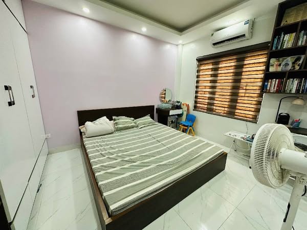 NHÀ MỚI NGUYÊN, FULL ĐỒ, 4 NGỦ, TIỆN ÍCH NGẬP TRÀN. GIA CHỦ CẦN GẢ GẤP - 4 TẦNG - SỔ HỒNG - Ở NGAY