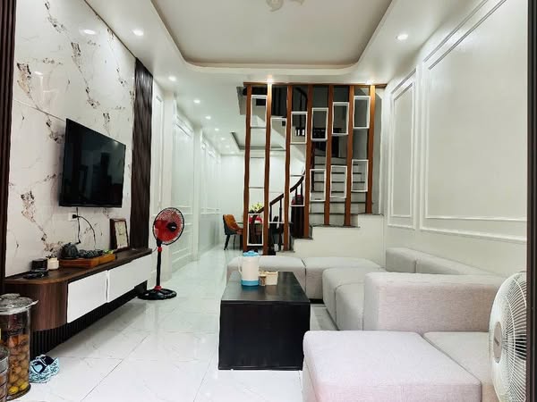 NHÀ MỚI NGUYÊN, FULL ĐỒ, 4 NGỦ, TIỆN ÍCH NGẬP TRÀN. GIA CHỦ CẦN GẢ GẤP - 4 TẦNG - SỔ HỒNG - Ở NGAY