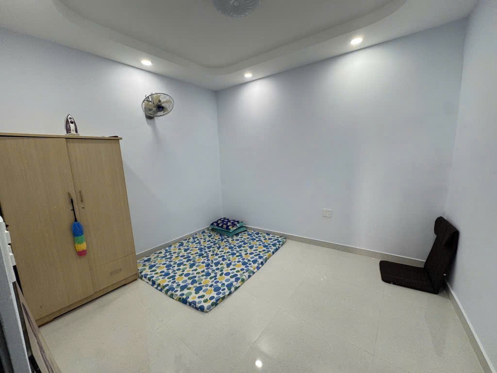 NHÀ ĐẸP 2 TẦNG NGAY BÀNH VĂN TRÂN - KDC YÊN TĨNH GIÁ CHỈ HƠN 7 TỶ CHÚT