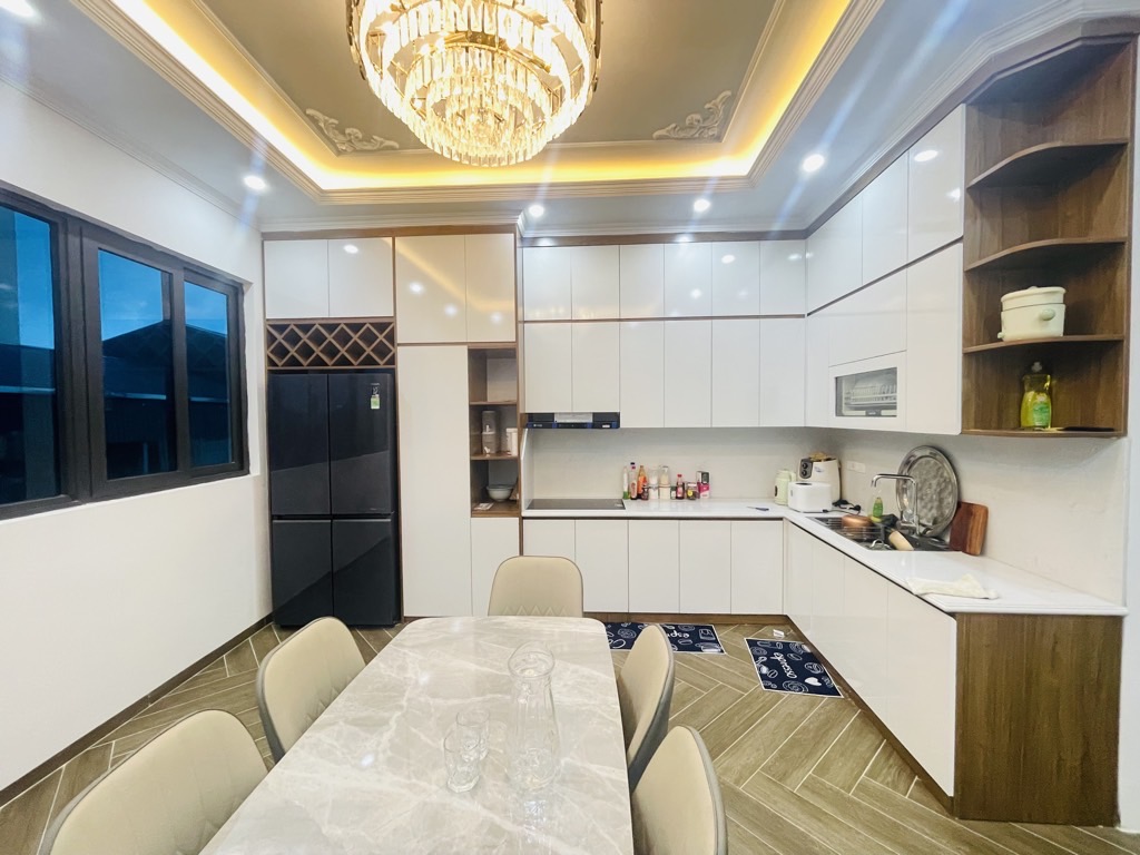 HOA HẬU BẮC TỪ LIÊM, NHÀ XÂY MỚI, 7 TẦNG THANG MÁY, Ô TÔ LÙI VÀO NHÀ, CÁCH MẶT PHỐ 10M, VỪA Ở KẾT HỢP KINH DOANH ONLINE, VĂN PHÒNG CÔNG TY.
