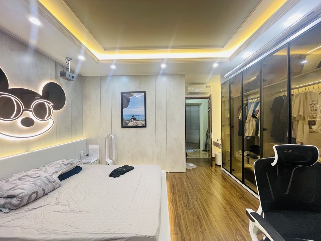 HOA HẬU BẮC TỪ LIÊM, NHÀ XÂY MỚI, 7 TẦNG THANG MÁY, Ô TÔ LÙI VÀO NHÀ, CÁCH MẶT PHỐ 10M, VỪA Ở KẾT HỢP KINH DOANH ONLINE, VĂN PHÒNG CÔNG TY.