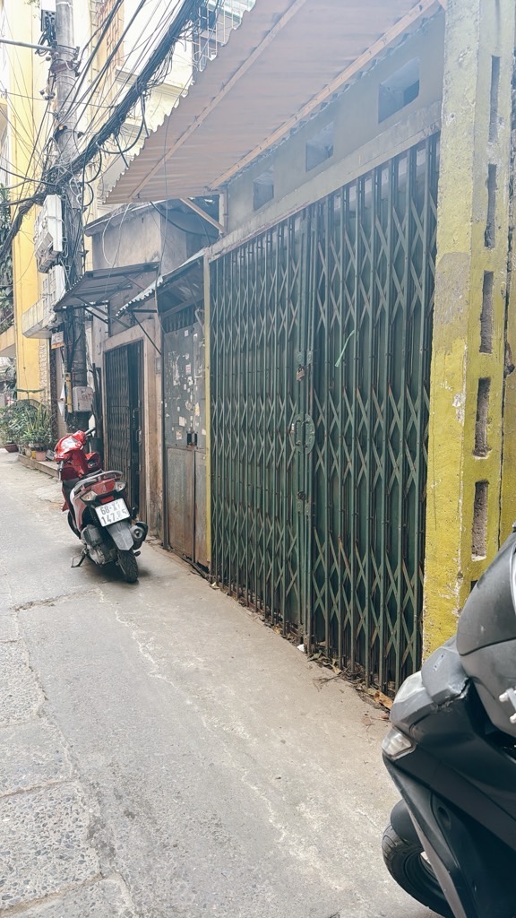 BÁN THỬA ĐẤT NỞ HẬU - Ô TÔ TRÁNH - 50M RA PHỐ PHẠM VĂN ĐỒNG - THOÁNG TRƯỚC SAU - THÔNG CÁC NGẢ