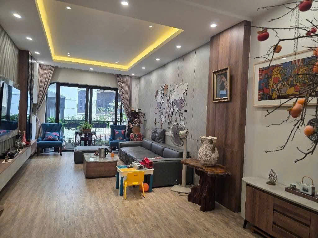 Siêu phẩm lô góc 5 tầng phùng hưng, oto tránh, kinh doanh giá 8ty