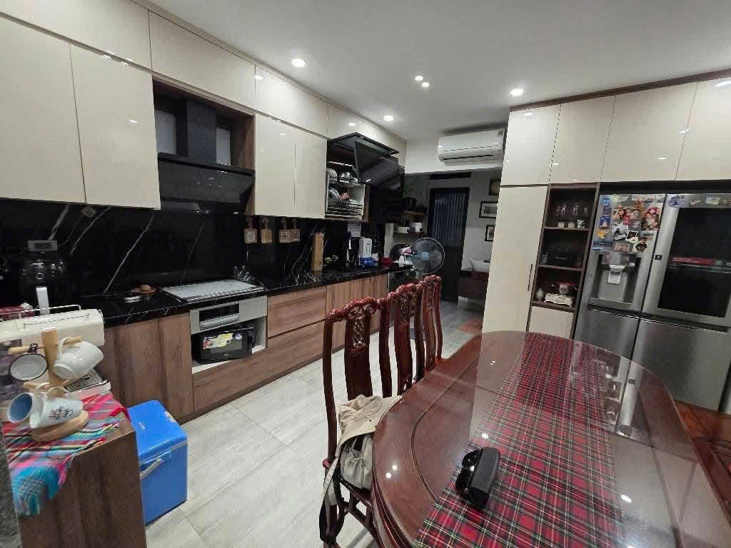 Siêu phẩm lô góc 5 tầng phùng hưng, oto tránh, kinh doanh giá 8ty