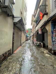 Bán gấp nhà Thái Thịnh