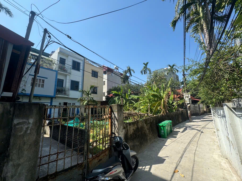 NGÕ RỘNG THOÁNG Ô TÔ ĐẾN NƠI - BÁN NHÀ Ở ĐÔNG MỸ THANH TRÌ Giá nhỉnh 3 tỷ ( Thiện chí thương lượng)