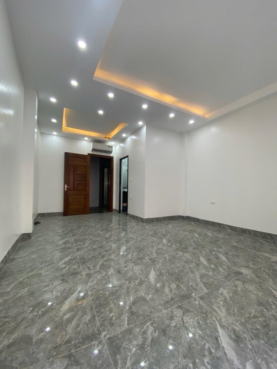 Bán nhà cầu giấy, 45M, ngõ ô tô, 7 tầng thang máy, nhỉnh 18.x tỷ
