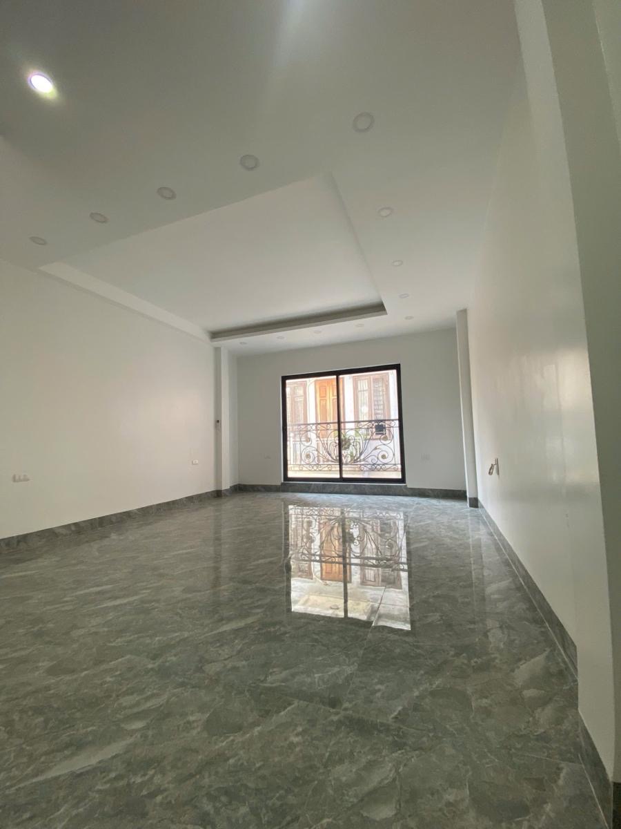 Bán nhà cầu giấy, 45M, ngõ ô tô, 7 tầng thang máy, nhỉnh 18.x tỷ