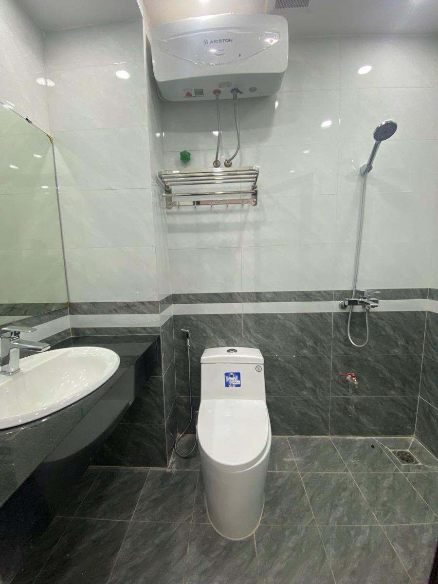 Bán nhà cầu giấy, 45M, ngõ ô tô, 7 tầng thang máy, nhỉnh 18.x tỷ