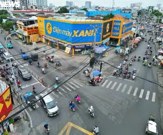 •	SIÊU PHẨM NHÀ NỞ HẬU NHẸ  +(GIÁ  6.98 TỶ)  -GẦN NGÃ TƯ BỐN XÃ . ĐƯỜNG BÌNH LNG- PHƯỜNG PHÚ THỌ HÒA -TÂN PHÚ