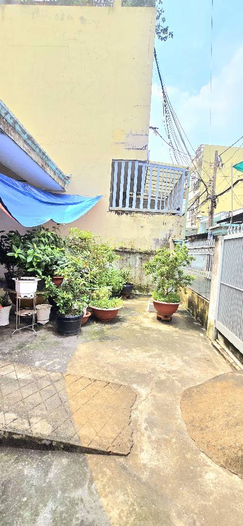 NHÀ TÂN PHÚ - KẾ BÊN AEON MALL TÂN PHÚ - CÁCH MẶT TIỀN 20M – 4M x23M - CHỈ 6.1 TỶ