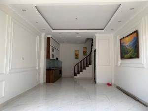 BÁN NHÀ 5 TẦNG MỚI ĐẸP – YÊN BỆ, HOÀI ĐỨC – GẦN KĐT HINODE