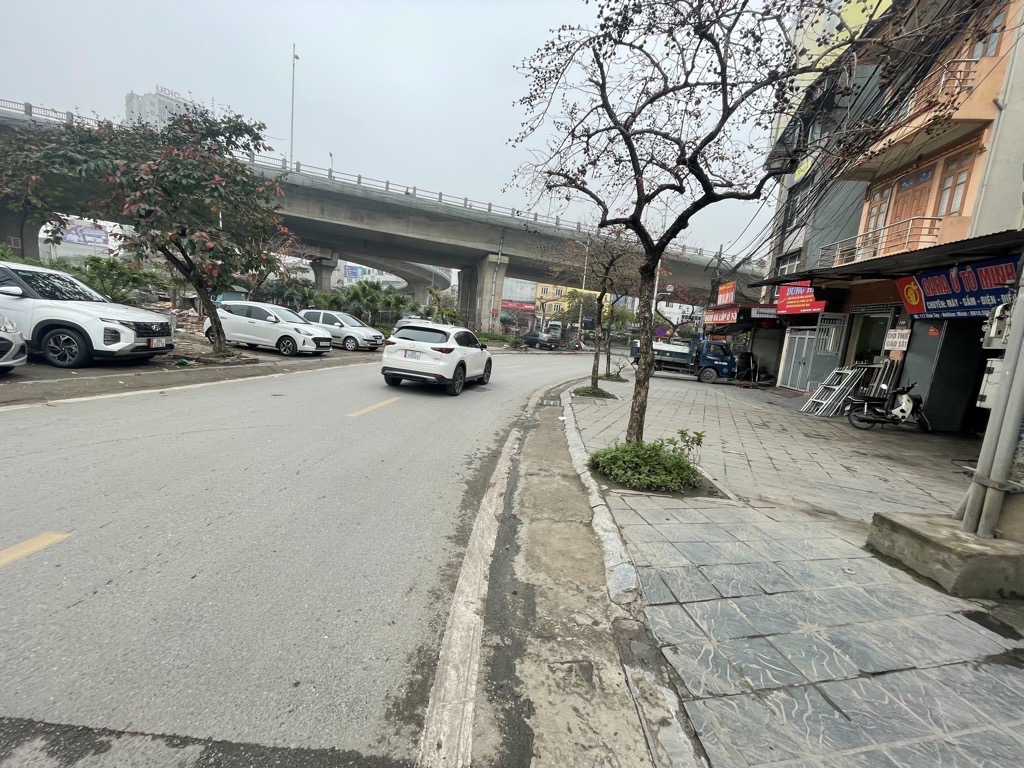 TRUNG TÂM MINH KHAI - 10M RA MẶT PHỐ - FULL NỘI THẤT - AN SINH ĐỈNH CAO - GẦN HỒ ĐH, CHỢ, TRƯỜNG HỌC - CẠNH BÃI XE Ô TÔ