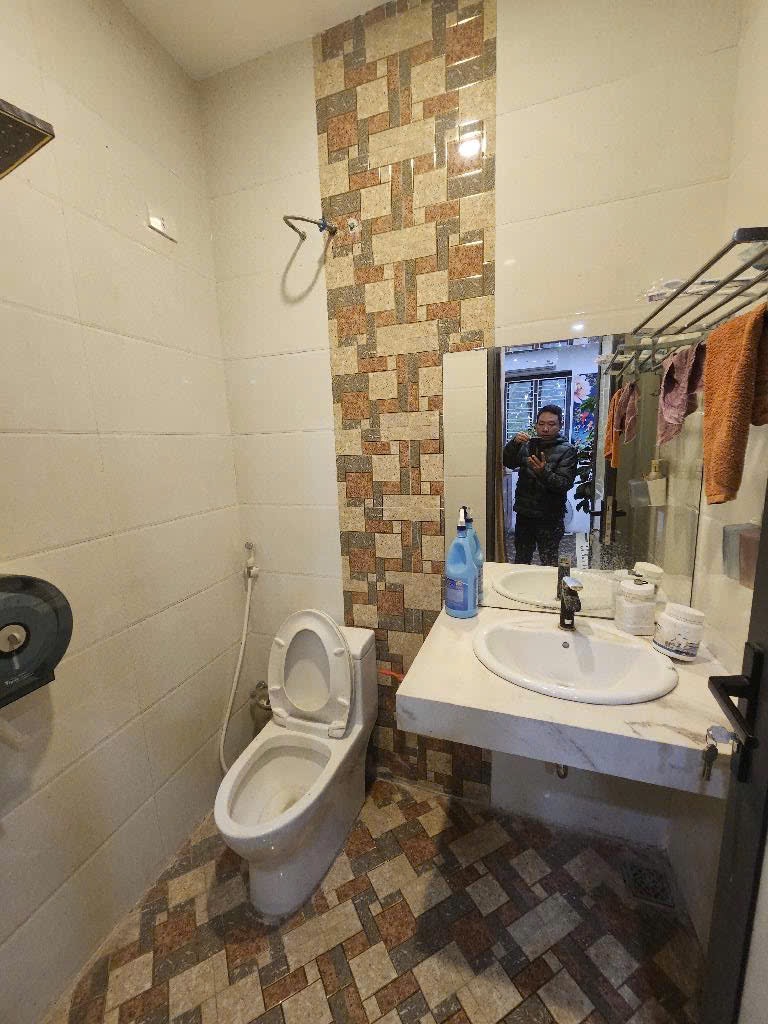 BÁN GẤP ĐẤT MẶT NGÕ TẠI NGUYỄN ĐỨC HIỀN  - GIA LÂM 70M. MT 5M, GIÁ 5,7 TỶ