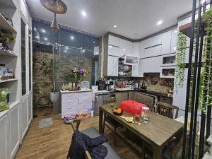 BÁN GẤP ĐẤT MẶT NGÕ TẠI NGUYỄN ĐỨC HIỀN  - GIA LÂM 70M. MT 5M, GIÁ 5,7 TỶ