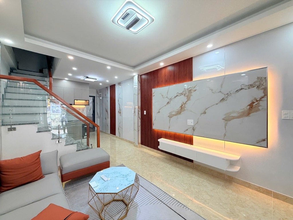 XÔ VIẾT NGHỆ TĨNH - HẺM KINH DOANH XT THÔNG - NHÀ ĐẸP FULL NỘI THẤT 3 TẦNG, 4 PN - 50M2 SỔ ĐẸP - 8.x TỶ.