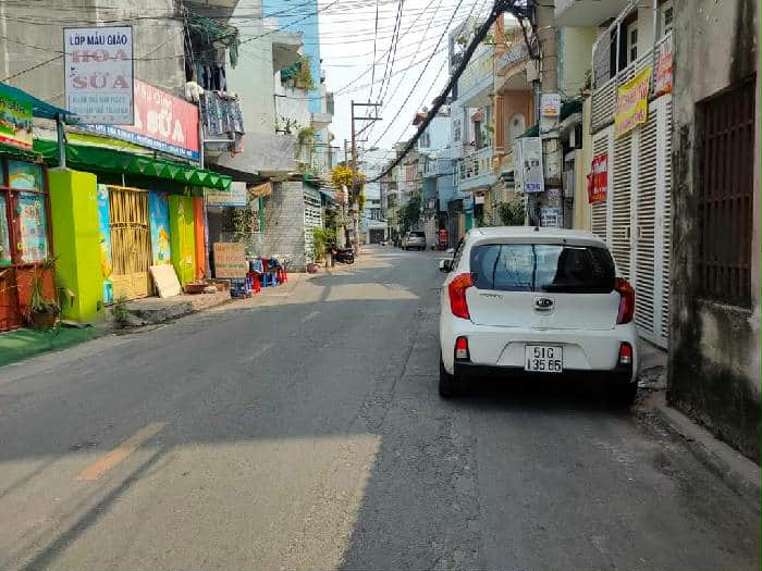 BÁN NHÀ 4 TẦNG BTCT – XE TẢI QUAY ĐẦU