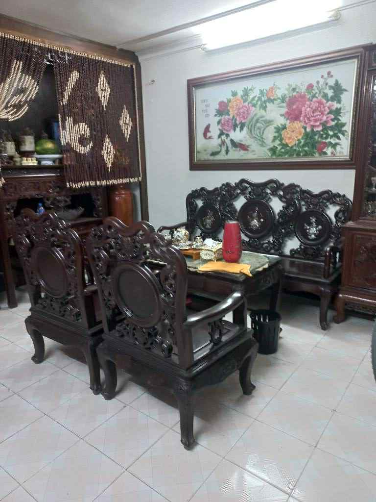 NHÀ ĐẸP- Ô TÔ - TRUNG TÂM HOÀN KIẾM .