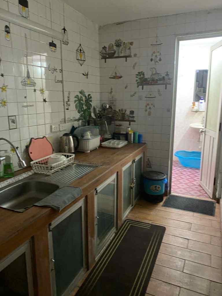 BÁN GẤP NHÀ  HÀNG KHOAI NGAY CHỢ