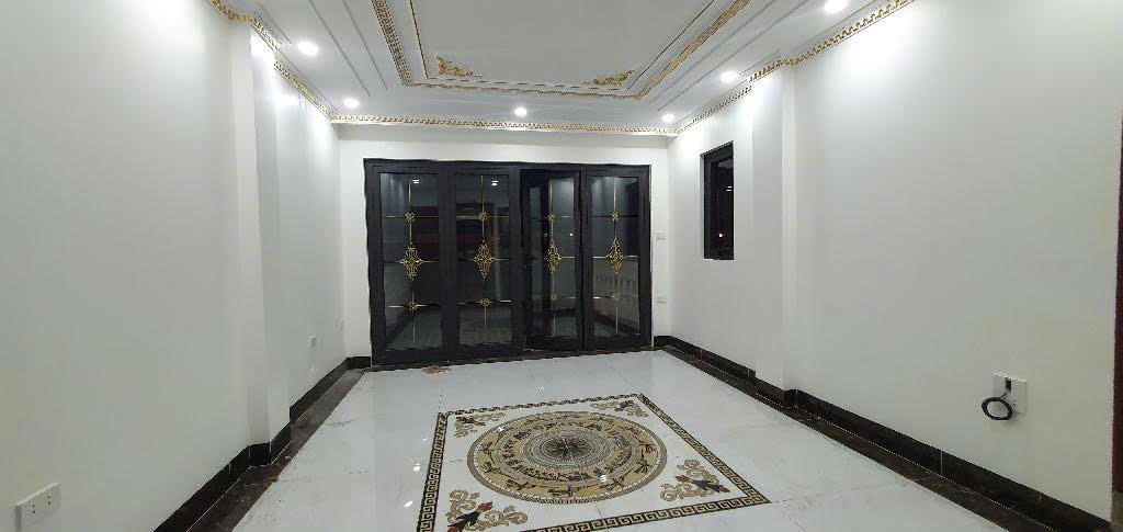 SIÊU PHẨM MẶT PHỐ RÁT VÀNG - 7 TẦNG THANG MÁY ĐẸP LUNG LINH - TIỆN ÍCH ĐẲNG CẤP