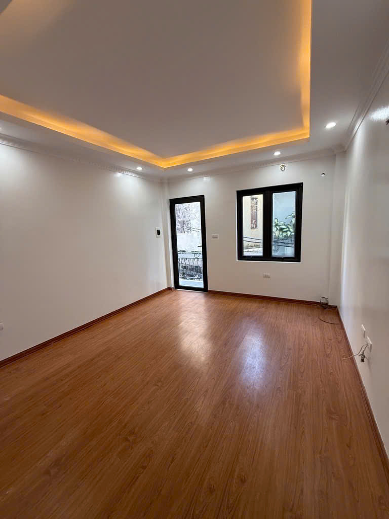 HÀNG XÓM AEON MALL LONG BIÊN - NHÀ MỚI - GARA Ô TÔ