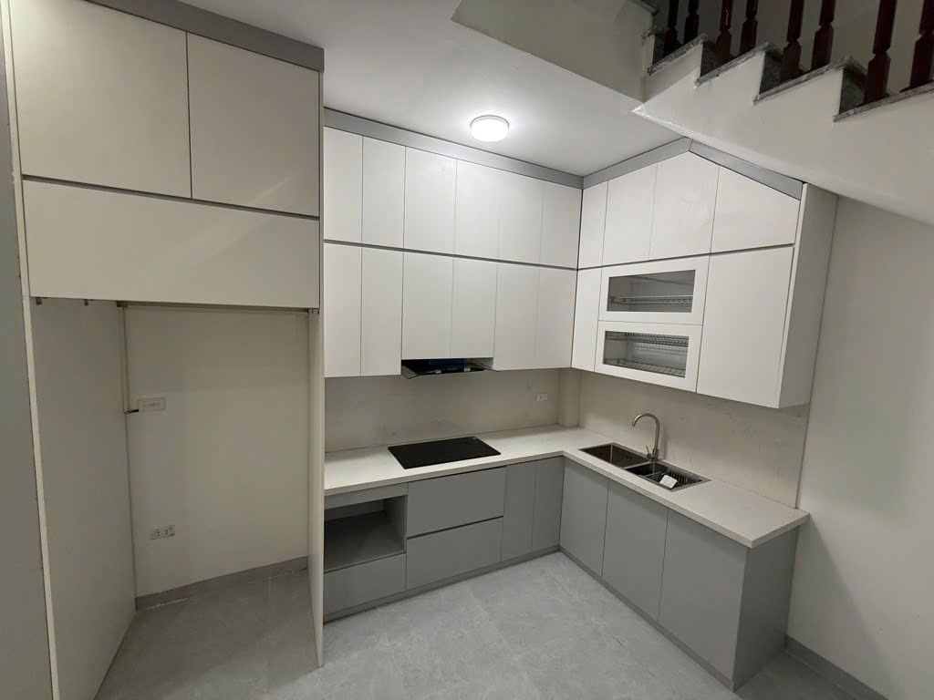 HÀNG XÓM AEON MALL LONG BIÊN - NHÀ MỚI - GARA Ô TÔ