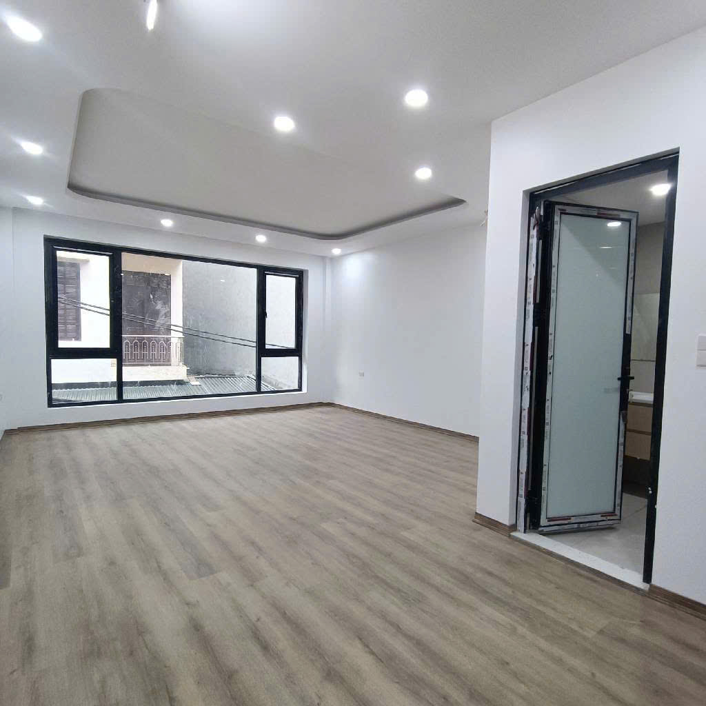 CỰC HIẾM - SIÊU PHẨM 6 TẦNG THANG MÁY - GARA Ô TÔ - NỞ HẬU