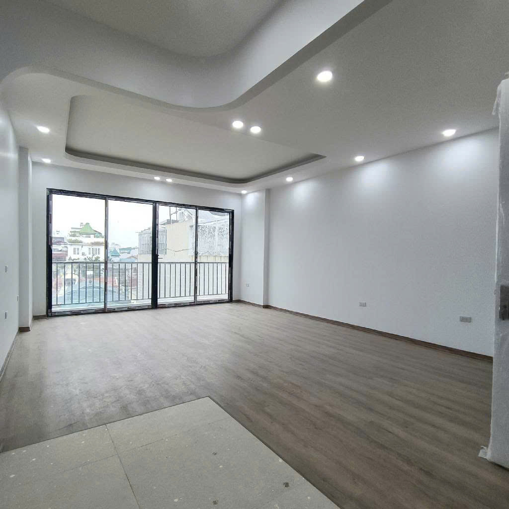 CỰC HIẾM - SIÊU PHẨM 6 TẦNG THANG MÁY - GARA Ô TÔ - NỞ HẬU