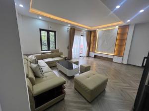 HOÀNG NHƯ TIẾP- LÕI LONG BIÊN - HÀNG XÓM AIRLINE - TÂM ANH - TIỆN ICH TẤP NẬP - NHÀ MỚI Ở LUÔN - FULL NỘI THẤT