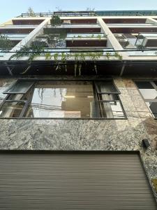 NHÀ ĐẸP PHỐ TRẠM - 6 TẦNG THANG MÁY - ÔTÔ VÀO NHÀ