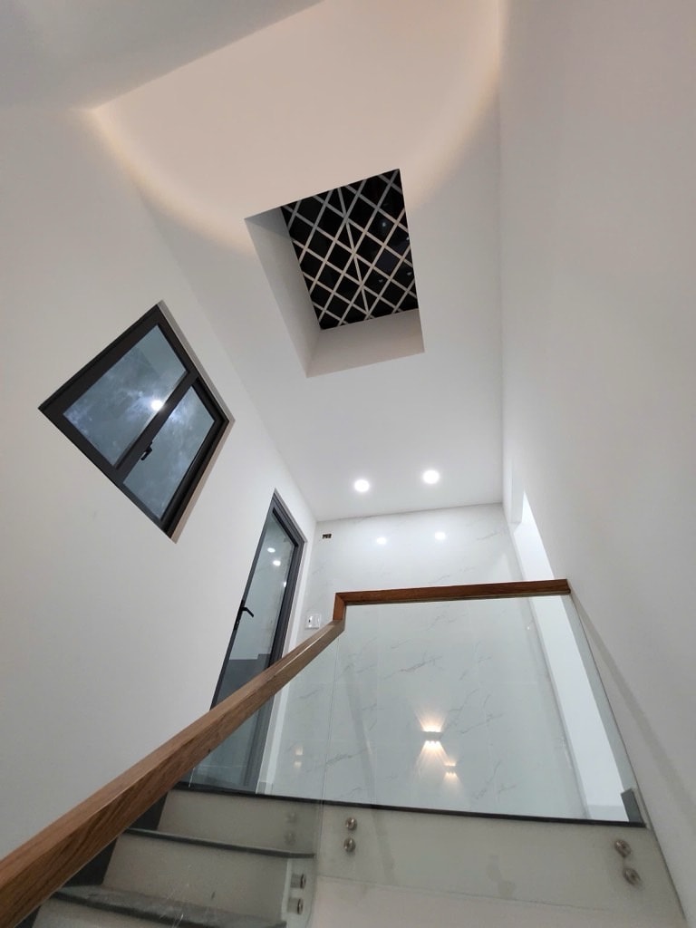 CHIẾN LƯỢC BÌNH TÂN - HẺM XE TẢI THÔNG HƯƠNG LỘ 2 - NHÀ MỚI ĐẸP - 56M2 - 7,9 TỶ