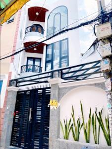 TRỊNH ĐÌNH TRỌNG TÂN PHÚ - HẺM XE TẢI THÔNG - TẶNG FULL NỘI THẤT - DT 60M2 - 8 TỶ TL