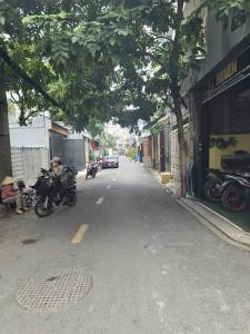 CAO VĂN NGỌC TÂN PHÚ - HẺM XE TẢI THÔNG - NHÀ MỚI - CĂN GÓC 2 MẶT TIỀN - 65M2 - 7 TỶ 8