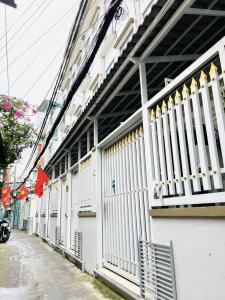 4 TẦNG ĐÚC - HẼM THẲNG NUỘT AN NINH - HẺM BAGÁC TƯƠNG SÁT NGAY 2 MẶT TIỀN