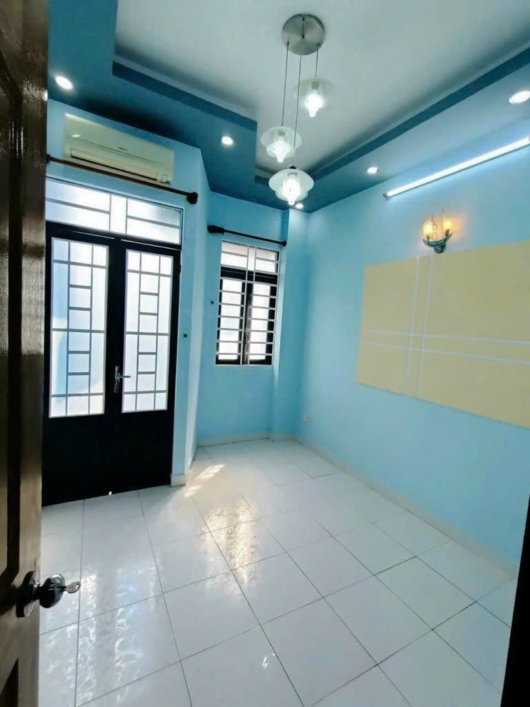 BÁN NHÀ ĐỘI CUNG, QUẬN 11, 34M2, GIÁ 5,4TỶ